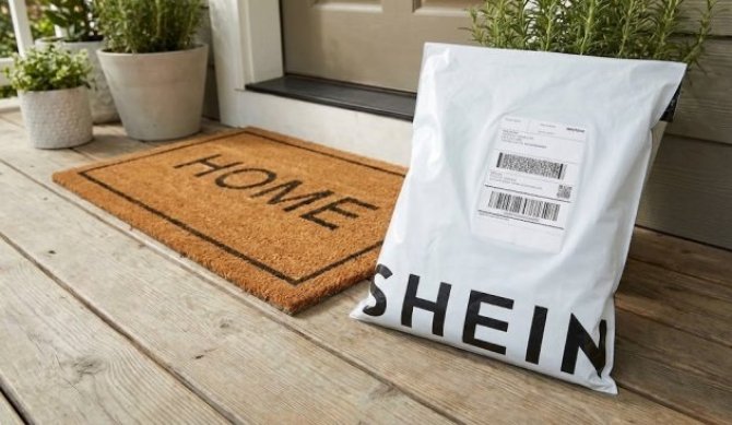 shein package lying on the doorstep symbolizing the joy of delivery and anticipation of unboxing new fashion items